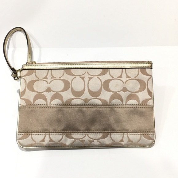 Coach wristlet - Picture 2 of 4